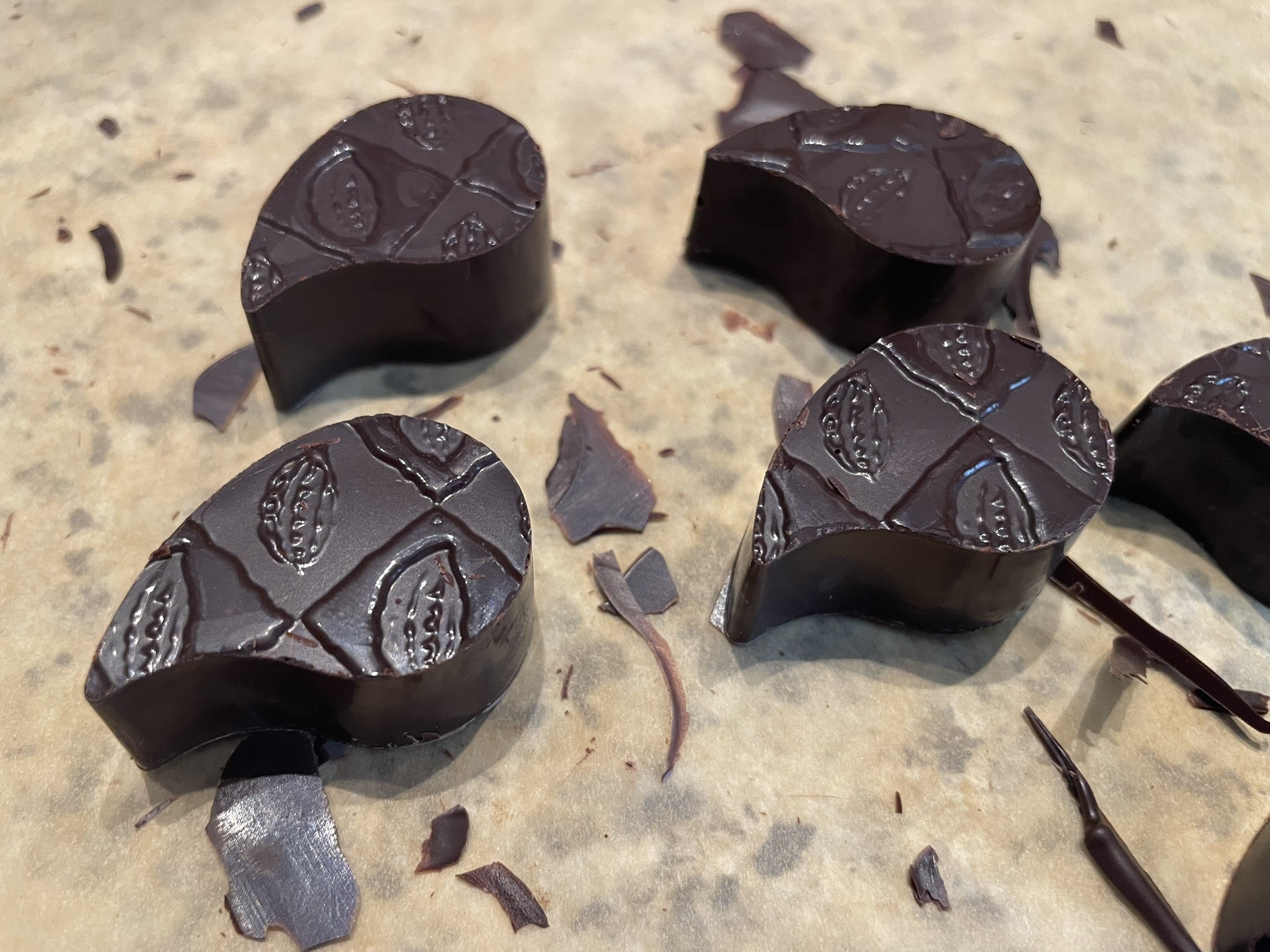 Magnet-Pralinen mit Walnüssen