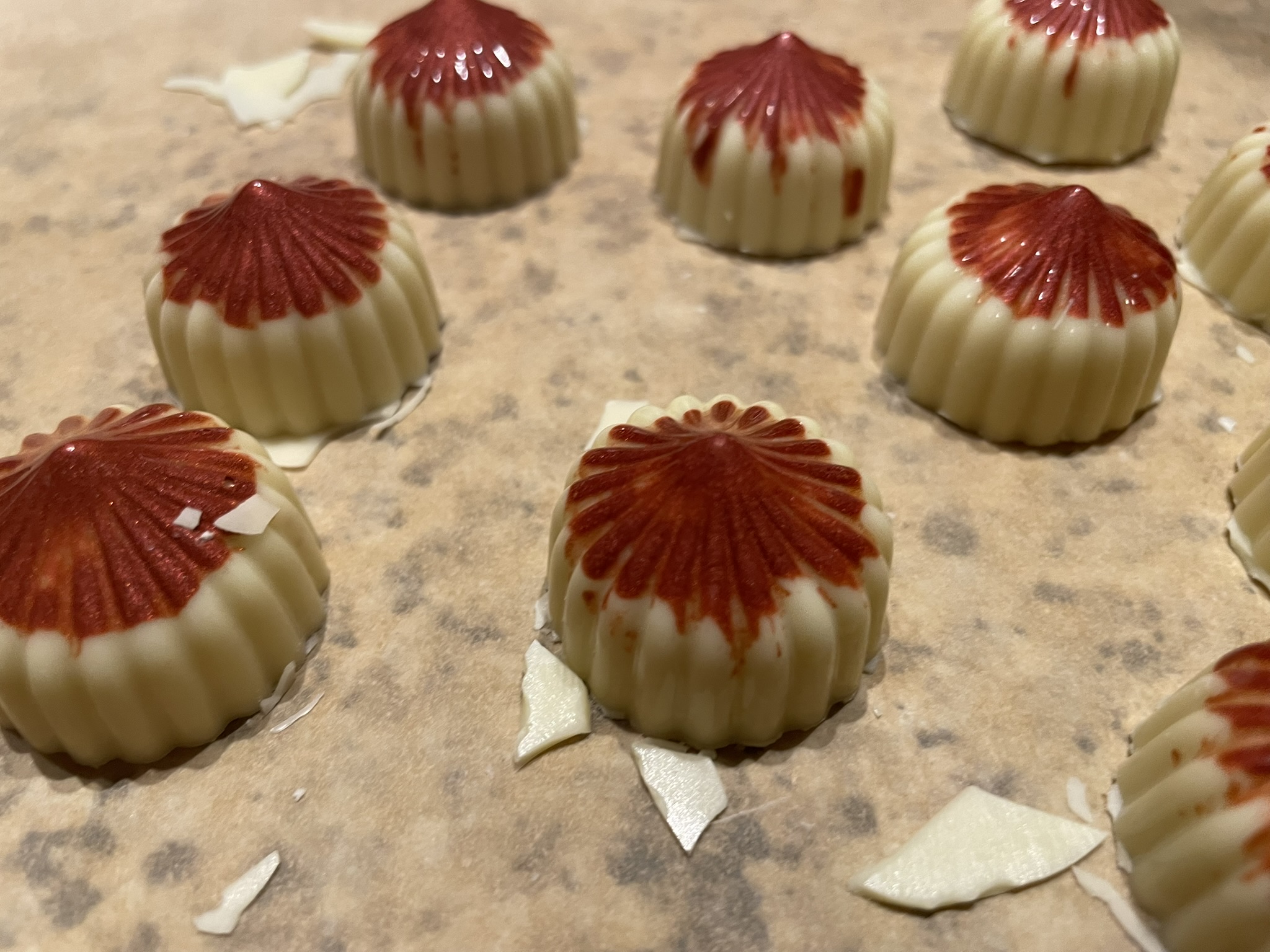 Spitze-Pralinen mit Birnen und Birnenschnaps