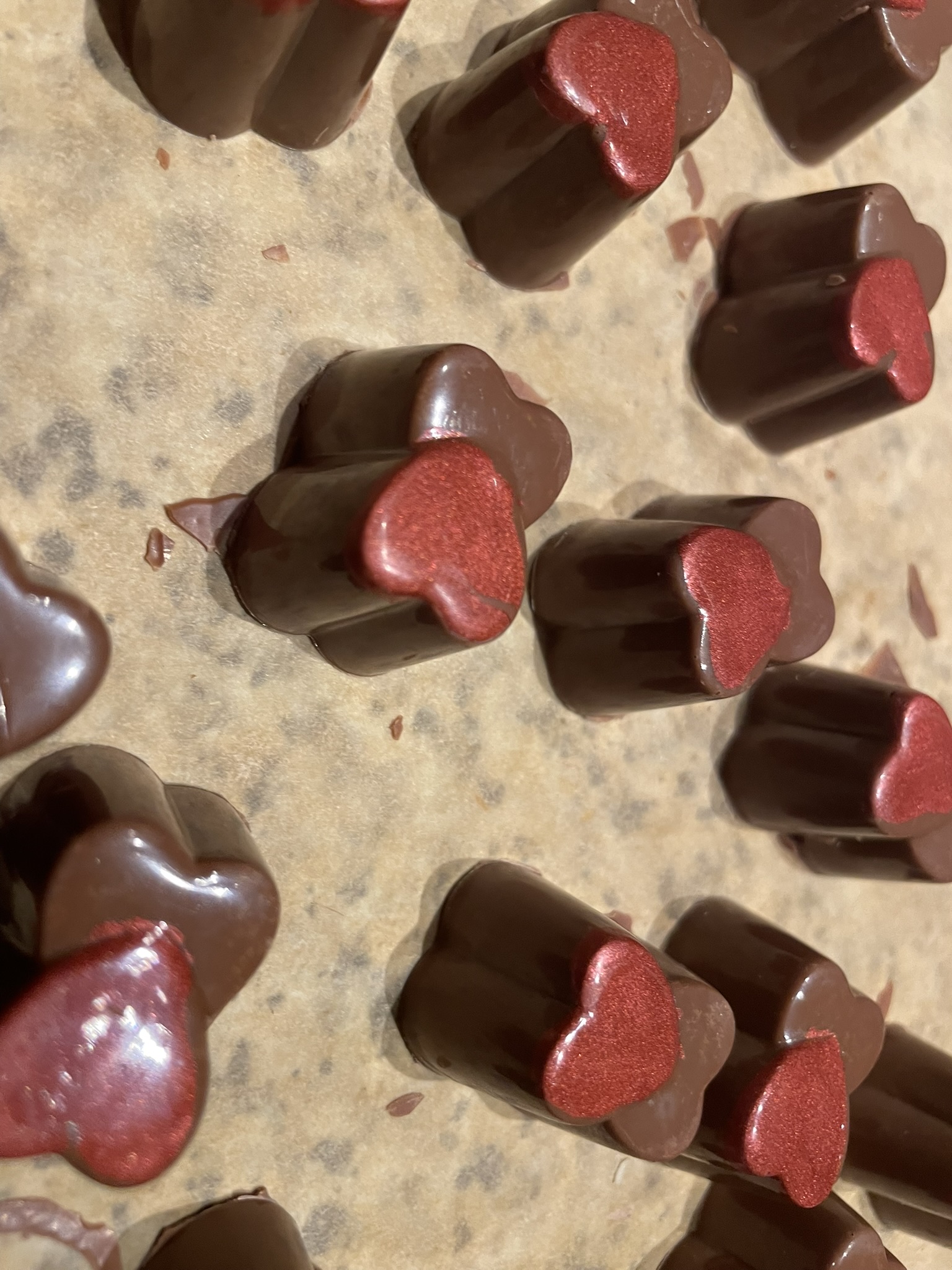 Doppelherz-Pralinen mit Himbeeren